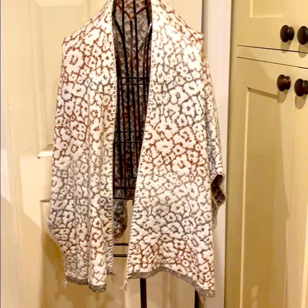 Knox rose sweater wrap